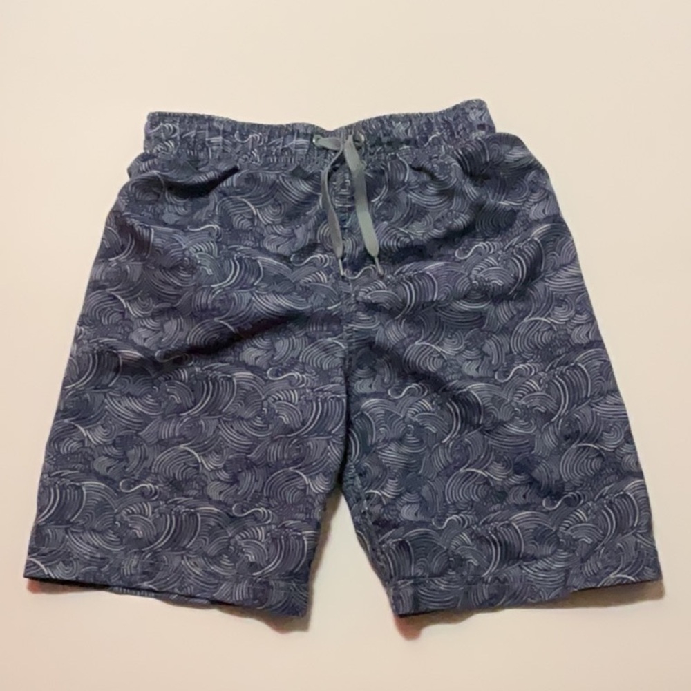 Cute summer swimming shorts.